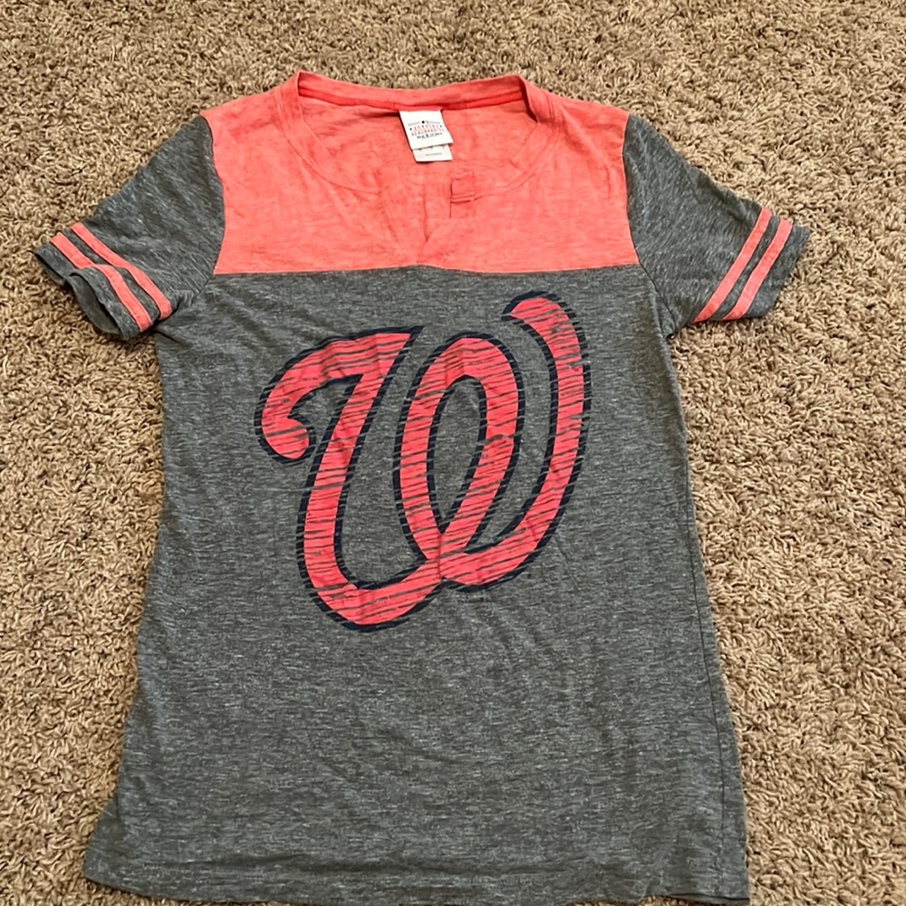 Washington Nationals Woman’s T shirt/ Size Med